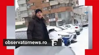 Momentul în care o femeie e agresată de un șofer, după ce i-a reproșat că a parcat pe spațiul verde