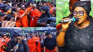 Oheneyere Mercy Asiedu & the Ghana Actor's Dedicates a Song for the late KING BRENYA's Wife @ his Fu