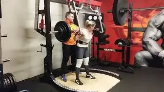 Присед 120 кг. на два раза. Фитнес центр GARAGE GYM