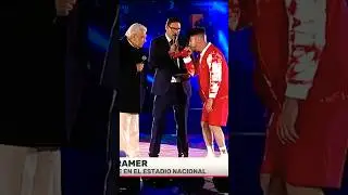 Bad Bunny Le Dedica Una Canci&oacute;n A Don Francisco ‼️😂🇨🇱❤️🇵🇷#teletonchile #badbunny #donfrancisco
