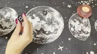 Деньги. Повышение доходов. Гадание на рунах. Ведьмины руны