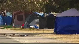 Former homeless veteran now helping others