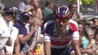 Van der Poel klopt Gilbert en Van Aert na waanzinnige finale (race highlights)
