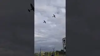 Spitfire Showdown: The Ultimate Flypast at Lee-on-the-Solent