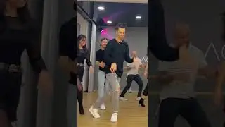 Ivan Cruz (Bachahop) - Group Workshop Demo - @LaCalidad #bachatafusion #bachata #bachatadancing