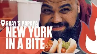 MY FIRST NEW YORK HOTDOG | GRAY'S PAPAYA NYC