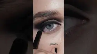 Simple Black Smoky Eye Makeup✨️ #makeuptutorial #makeup #eyemakeup #viralvideo #youtubeshorts #fyp