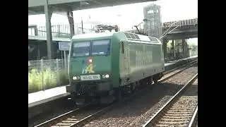 145 CL 004 of Rail4Chem passes through the station  #145 #cargo #trainspotting
