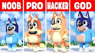Minecraft BLUEY's FAMILY STATUE BUILD CHALLENGE - NOOB vs PRO vs HACKER vs GOD (Winter edition)