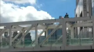 Man burns himself in Tokyo in protest
