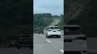 MELINTASI TOL SEMARANG - SOLO SIANG INI TANPA MACET MACETAN