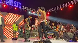 Kwesi Arthur Storms Gyakie Live Experience Concert with Fire works and when the shirt is off&hellip;.😻❤️
