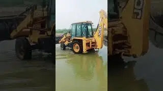 JCB machine Nadi mein nahate hue video #viral #rajkumar #jcb #guru