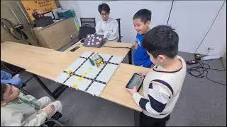 MINDX| Thuyết tr&igrave;nh cuối kho&aacute; L&ecirc; B&igrave;nh  lớp NCT-ROB-ARMI12
