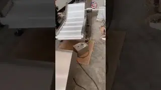 Customized different angle plastic food grade bucket chain feeding machine testing video