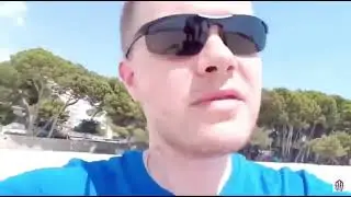 Mark Goldbridge vs Pineapple Seller