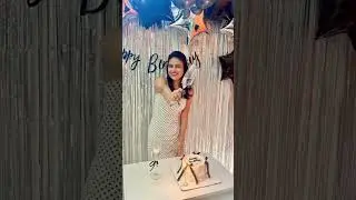 Birthday Pose Ideas | Birthday Photoshoot 🤍 #birthday #cake #birthdaycelebration #pose #trending