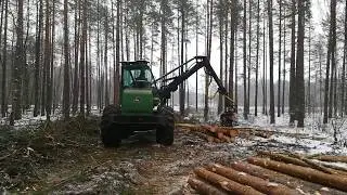 Harvester John Deere 1470 D
