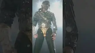 Fans Went Crazy after the Entrance of Michael Jackson on stage