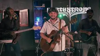Life With Music (Oficial Video) - Earthstrong