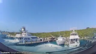 Tight fit at Highborne Cay, 116 Lazzara