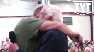 Bernie Sanders' Heartwarming Moment With Veteran