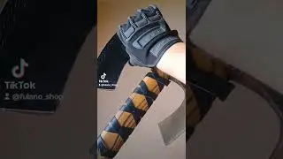 hacha Vikinga de doble filo con runas