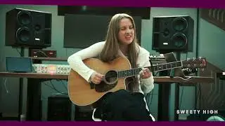 Ashley Kutcher Performs “I Can’t Swim”