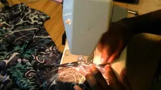 How To Roll Hem A Corner - 60 Second Sewing Secrets #2