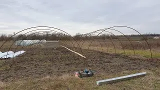 Из двух балаганов сделал один, но большой.