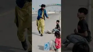 Bablu Ne Titli ki Help ki 😭🙏🏻#youtubeshorts #alibaloch #youtube #help