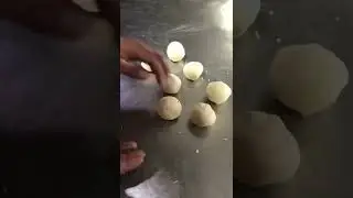 Making of Cheese Balls😍👌🏻Uttarakhand Style😱😳Machan Restaurant Bhimtal👍#cheeseballs #foodshort