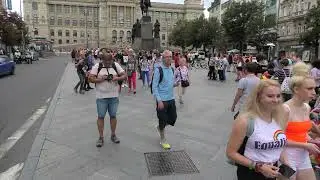 Dá se z tohoto koloběhu iluzí vůbec uniknout?