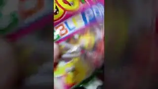 FROOTY BUBBLE POP IN A PLATTER #asmr #satisfyingtastesound #colorful #assortedflavor trending #short