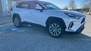 RAV4 XLE AWD 2023 года