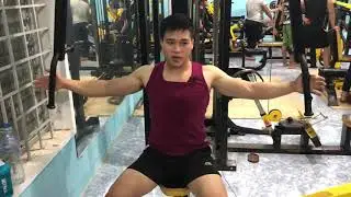 Tập ngực nhanh đẹp với máy Tạ khối ép ngực