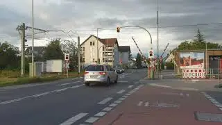 Bahn&uuml;bergang Roisdorfer str. | Seltene Doppelschranke | Hersel | #trainspotting #bahn&uuml;bergang