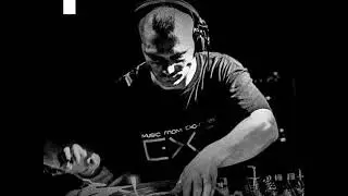 T SESSIONS 020 - MIK IZIF