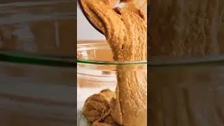 Homemade peanut butter WITHOUT oil and sugar
