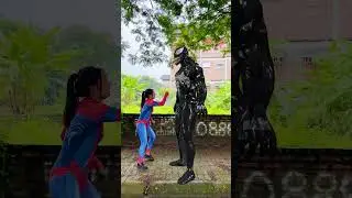 Spider-Man Punch | Spiderman transforms into Super Spider-Man and fights Bad Guy #short #spiderman