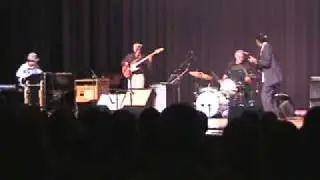 Dave Keller Band performing Here I Am, opening for Ronnie Earl