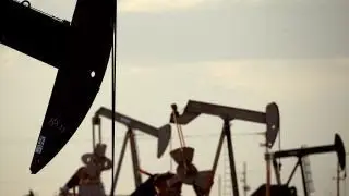 OPEC, Russia move closer to cutting oil output ahead of Vienna summit