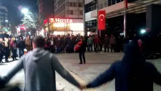 Kızılay Sakarya Caddesinde Tulum Horonu