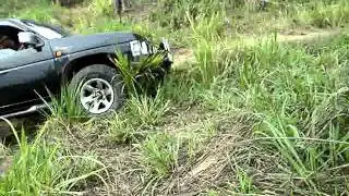 Nissan Navara D21 off road In Maduruoya sri lanka