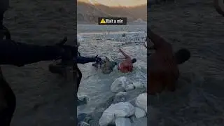 Dangerous Water crossing| Nubra Valley to Pangong Lake route | #ladakh #bikeride #pangongtso #nubra