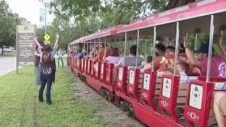 San Antonio Zoo holds re-enactment event of 'The Great Little Train Robbery'