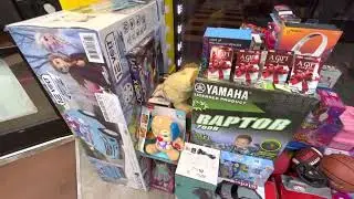 Who Want Smoke Xmas giveaway! #christmas #toydrive #fyp #santa #inthehood