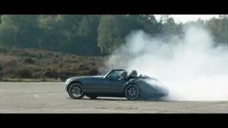 (HD) CRAZY Wiesmann Roadster MF3, DRIFT, BURNOUT, Great Sound (Ferrari-Chat Autumn Ride)