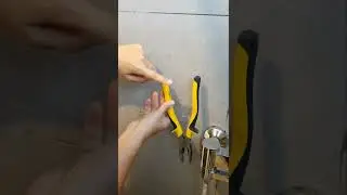 tip para soltar tuercas grandes si no tienes la herramienta correcta #diy #hacks