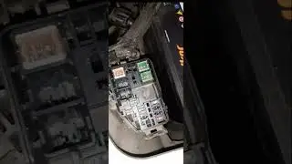 Toyota hiace stereo walang power